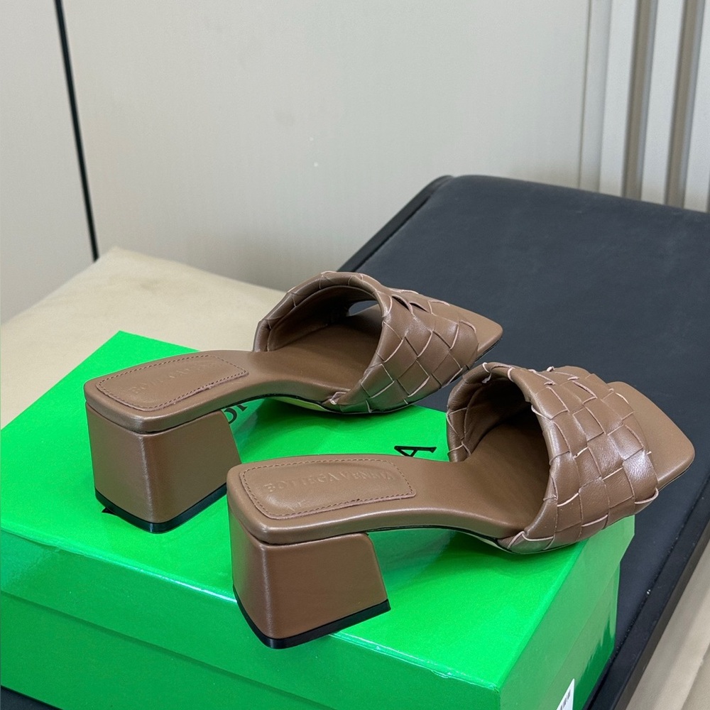 Bottega Veneta sandals - Picture 3 of 6